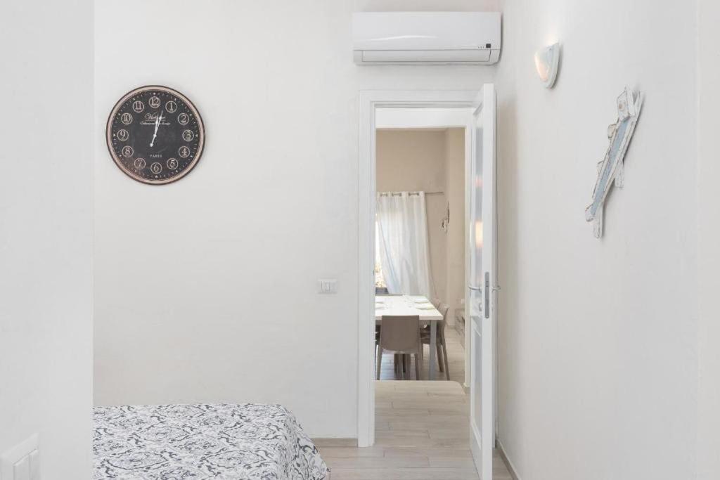 Bellissimo Appartamento Con Veranda Privata Al Centro Di Porto Rotondo Eksteriør billede