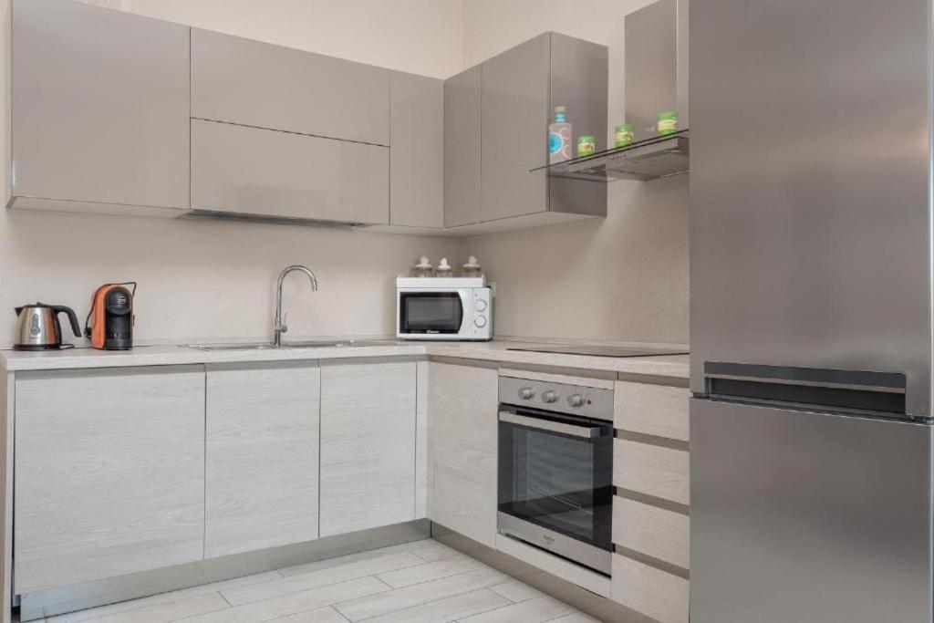 Bellissimo Appartamento Con Veranda Privata Al Centro Di Porto Rotondo Eksteriør billede