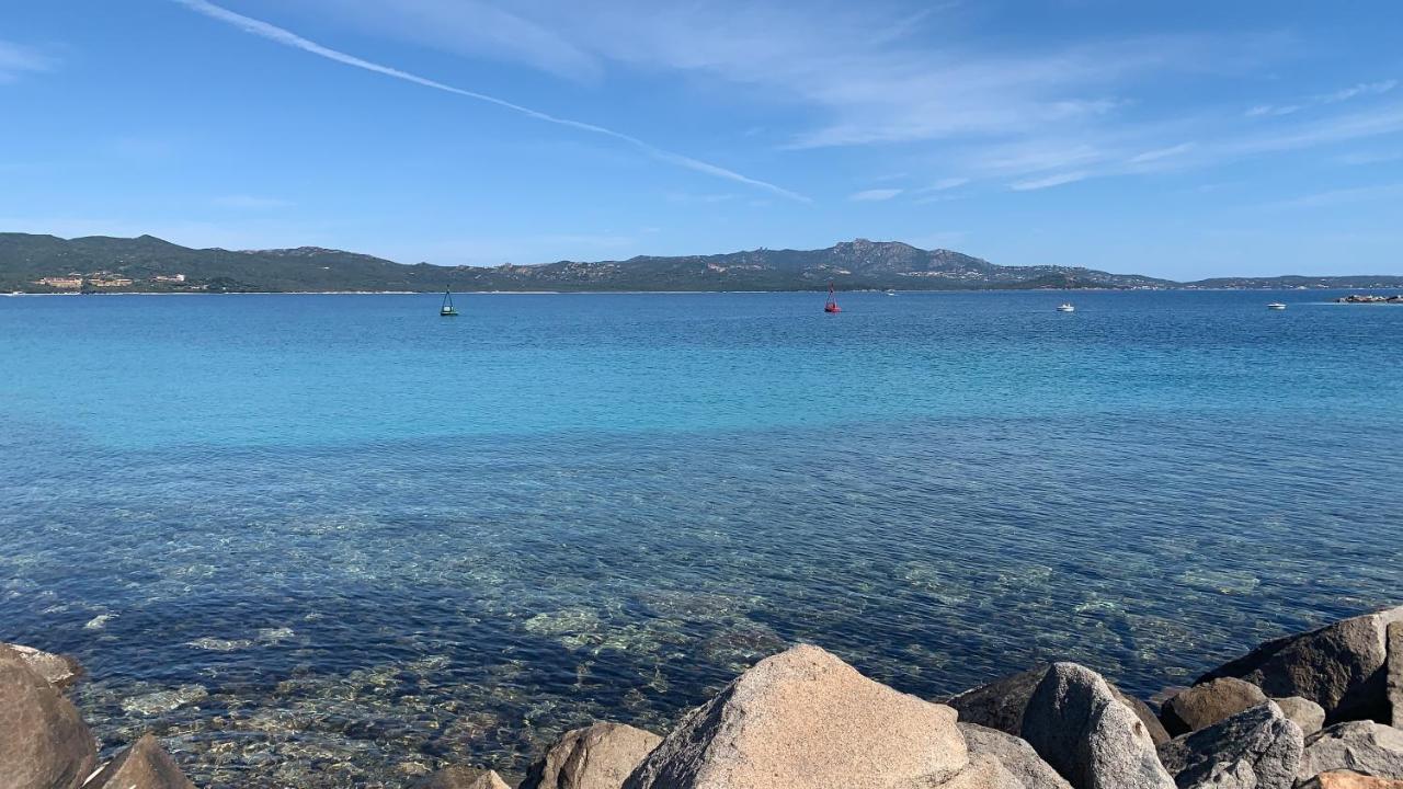 Bellissimo Appartamento Con Veranda Privata Al Centro Di Porto Rotondo Eksteriør billede